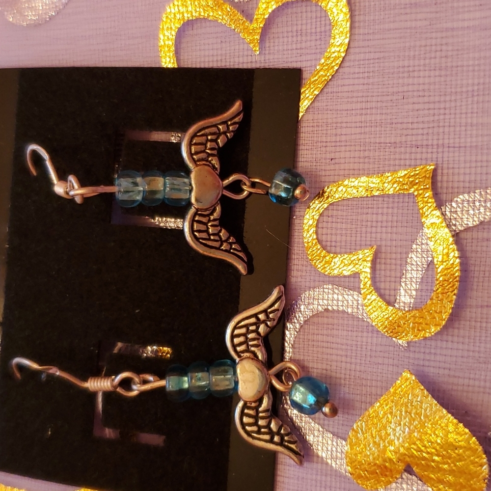 Earrings angel 😇  wings and hearts no276